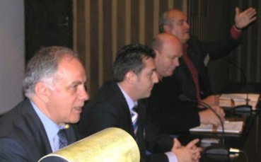 Битката за титлата отново между осем клуба, Лазаров до 2012