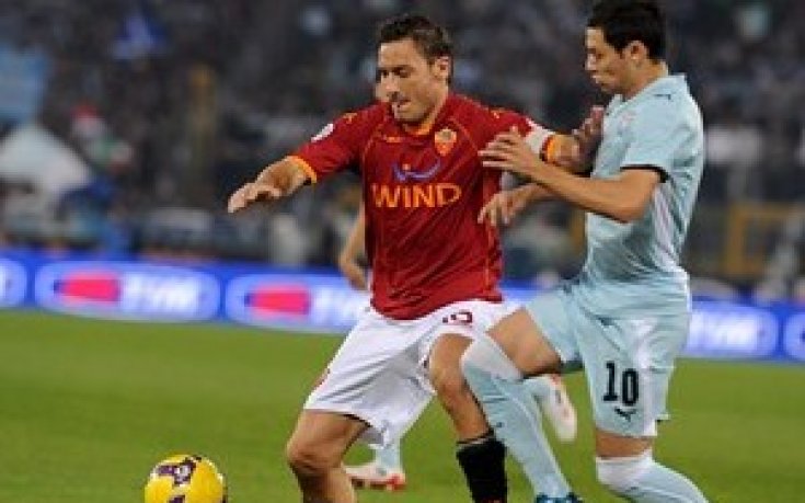 Рома се възроди с победа в дербито с Лацио