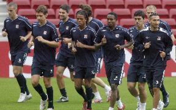 Лион остана без Ревейер до края на сезона