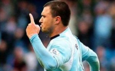 Божинов вече тича, дриблира и шутира