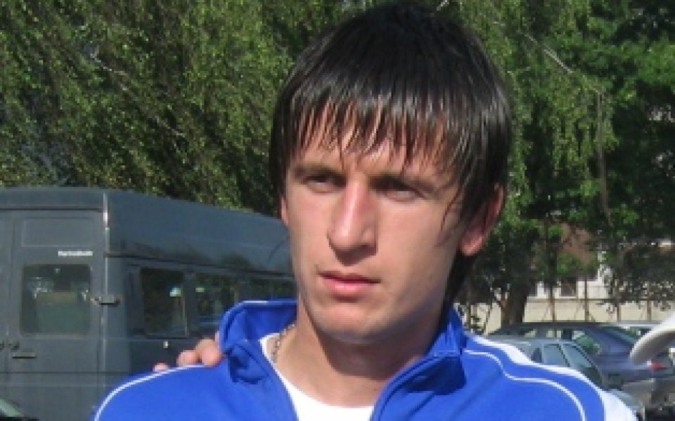 Тасевски и Батков си стиснаха ръцете