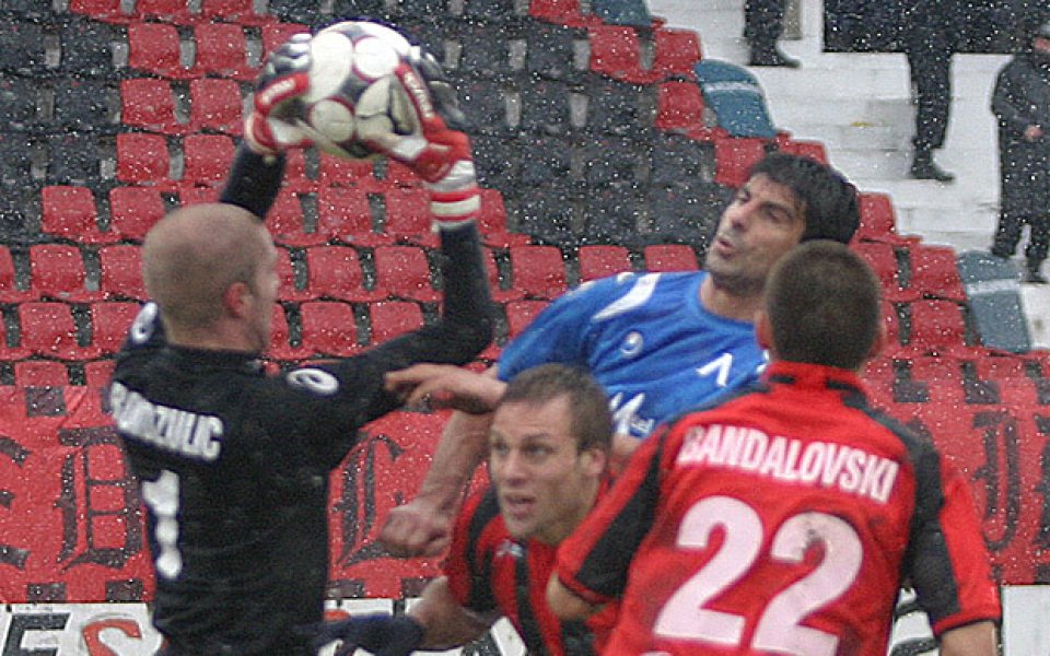 Локо София и Левски играят мач в чест на Котков