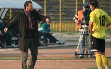 Новият бос на Ботев привика Коце Ангелов на среща