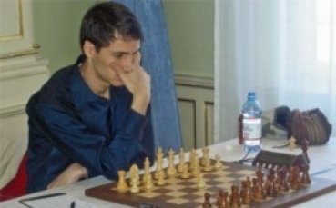 Чепаринов загуби от Петер Леко в Елиста