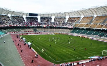 Италия посреща Ирландия в Бари