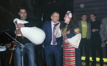 Симо Щерев чукна 50 с приятели