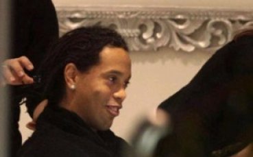 Роналдиньо се прави хубав за дербито с Интер