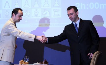 Топалов и Камски завършиха реми