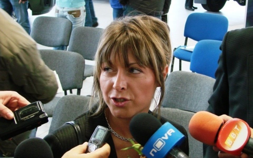 Галя Топалова с открито писмо до Боби Михайлов