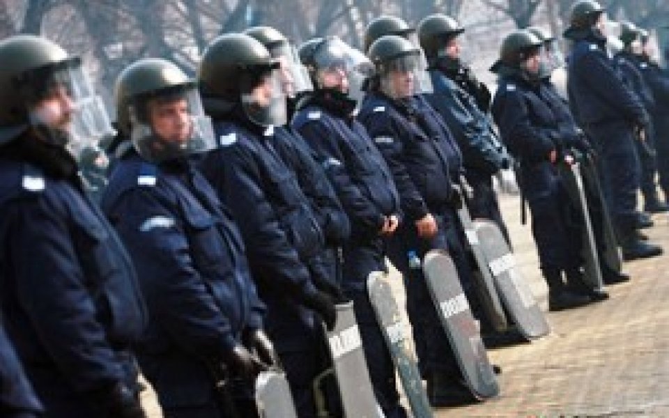 Близо 500 полицаи и жандармеристи охраняват Локо Пд – ЦСКА