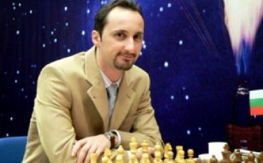 Топалов завърши наравно със световния шампион Ананд