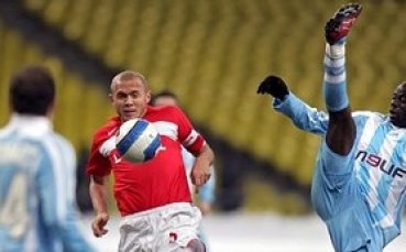 Моцарт скъса със Спартак