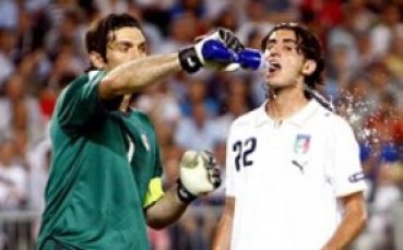 Акуилани възстановен за Италия - България