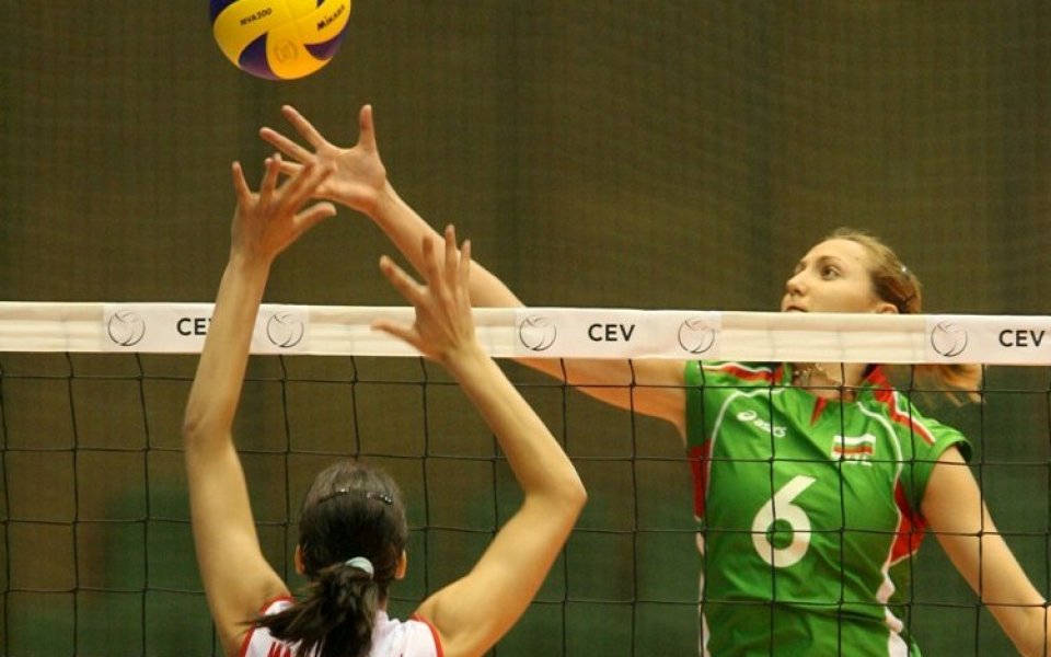 Волейболистките измъкнаха победа над Сърбия
