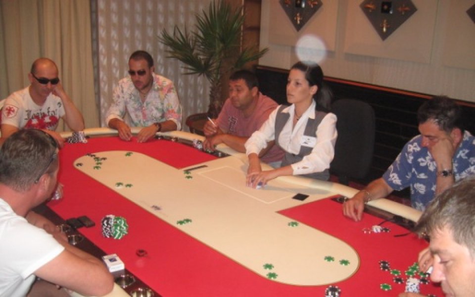 ВИП-турнир събра покер звезди в Слънчев бряг