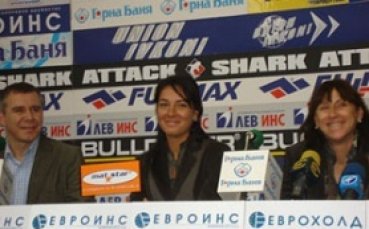 Костова отпадна драматично във Франция