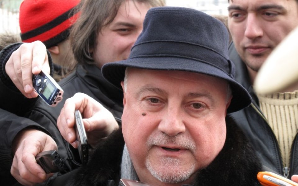 Баждеков: Имаме реални шансове да продължим напред