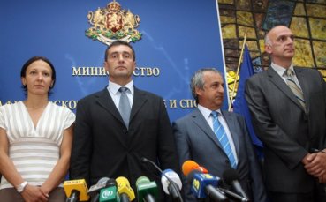 Три дами в екипа на доц. д-р Нейков