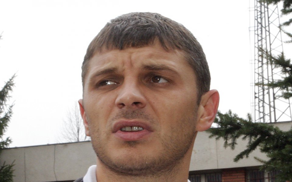 Лазаров под въпрос срещу Локо Пд
