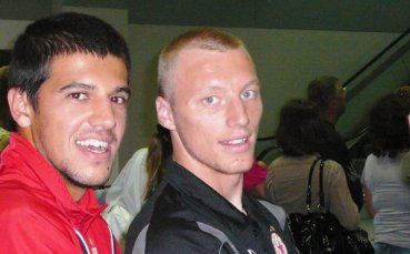 Иван Иванов подстрига прочутата си руса грива