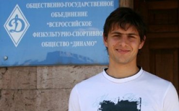 Болтън иска Цветан Генков под наем