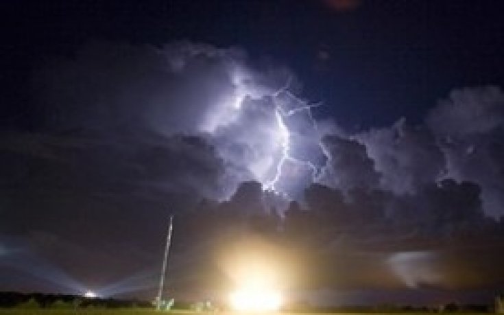 Ампутират крака на футболист, ударен от мълния