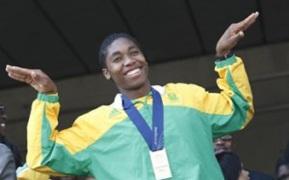 Световната шампионка на 800 метра Семеня има мъжки и женски полови органи