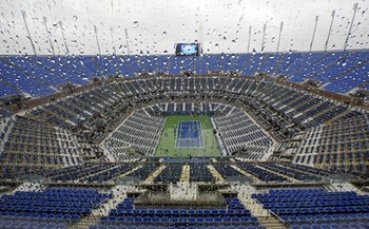 Дъждът разби програмата на US Open
