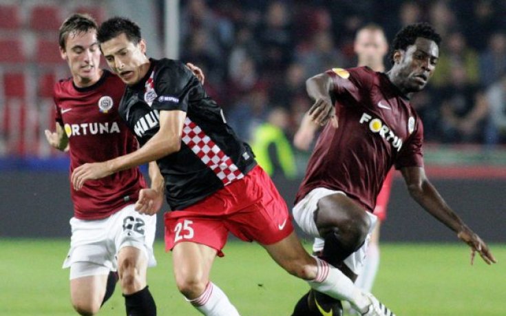 Манолев с цял мач в дербито на Холандия