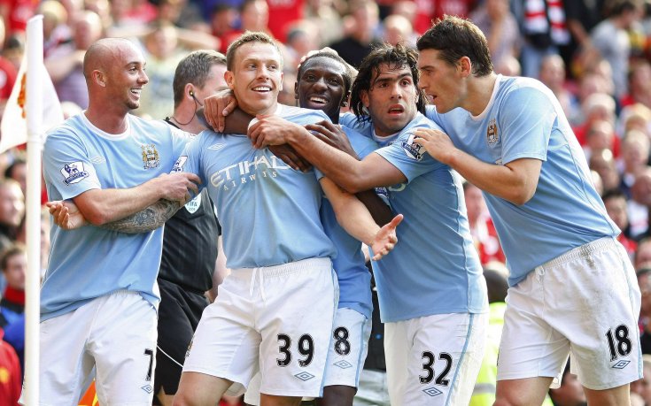 Хюз потвърди, фенове на Юнайтед уцелили Гаридо с ракета