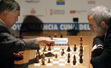 Каспаров поведе на Карпов с 3:1