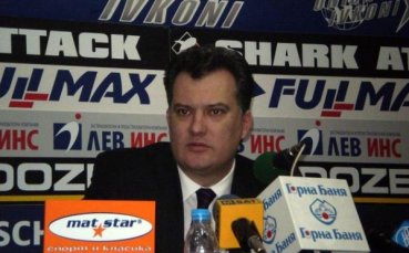 Михов не бе категоричен иска ли Пини за национален треньор
