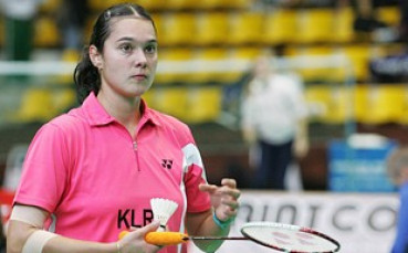 Неделчева започна с победа