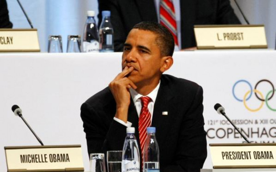 Обама разочарован от провала на Чикаго, в САЩ го късат от критики