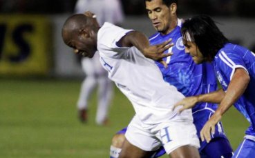 Контузиите принудиха Моуриньо да пусне Суасо титуляр