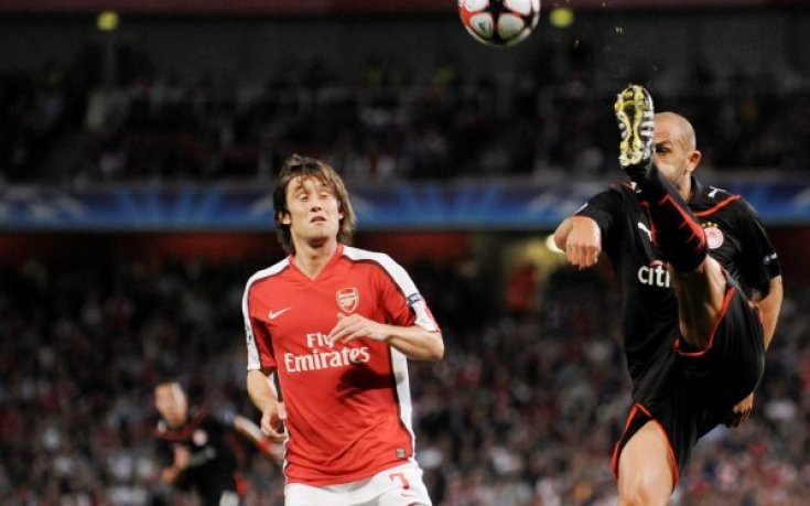 Венгер: Росицки няма да играе срещу Уест Хем