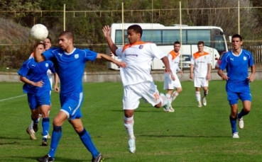 Черноморец отстъпи на Литекс с 1:2 и при дубльорите
