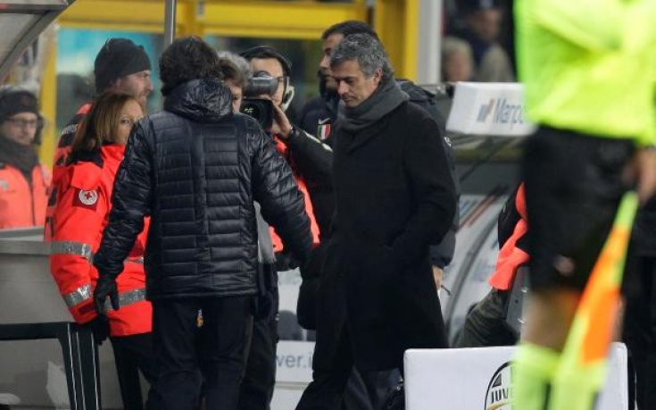 Моуриньо не говорил с играчите си след загубата от Юве