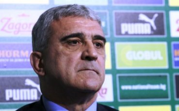 Момиров: Свалете си сините очила!