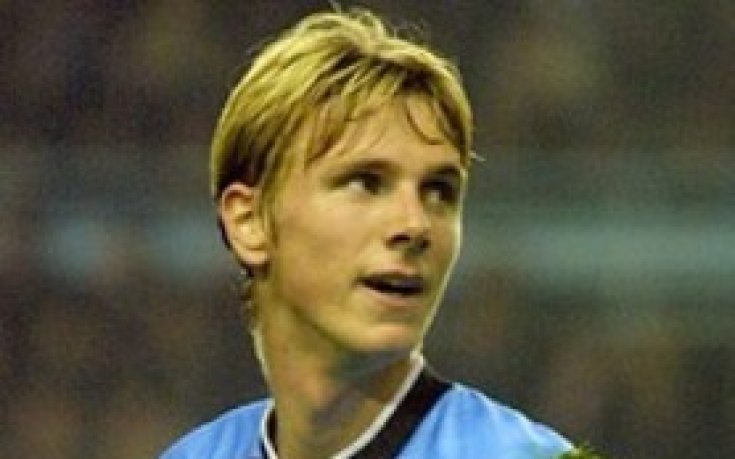 Бранител на Уест Хем в Кралския съд, след като преби сестра си