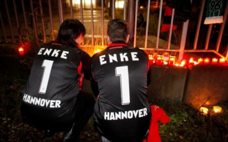 Треньорът на Хановер: Смъртта на Роберт Енке още влияе на отбора