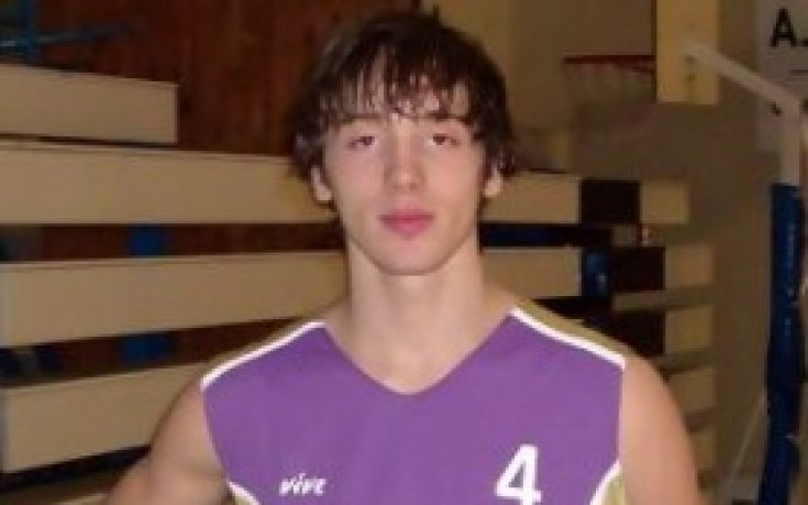Отличен дебют за Аврамов в Гърция
