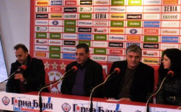 Борисов: Не сме имали проблеми със заплатата на Пенев