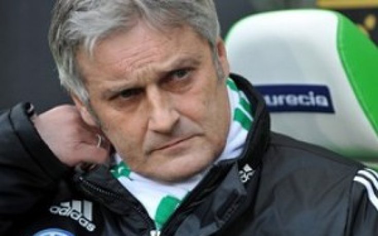 Волфсбург уволни треньора си