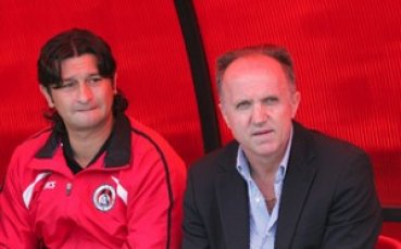 Окука ляга под ножа в Пирогов