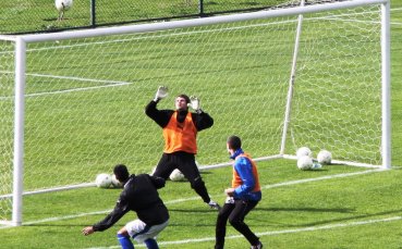 Вратарят Пламен Колев почерпи за рожден ден
