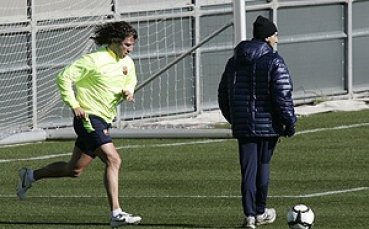 Пуйол на линия за дербито с Атлетико Мадрид