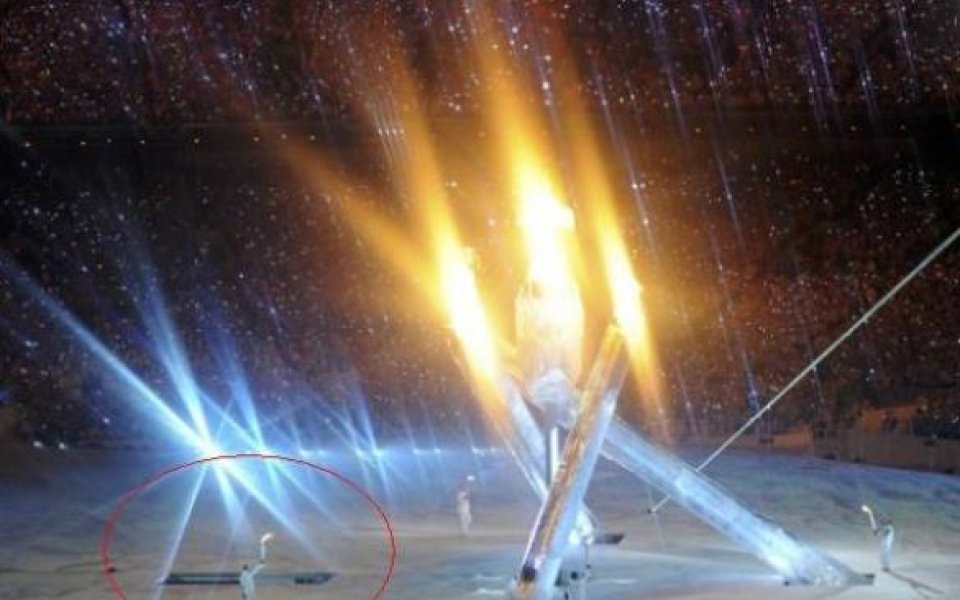 Започна разследване на гафа при запалването на олимпийския огън