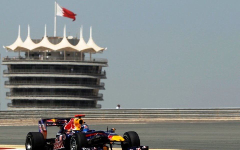 Фетел тръгва от първа позиция в Бахрейн, Шумахер в седмицата