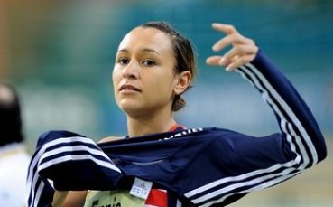 Джесика Енис със златото в петобоя